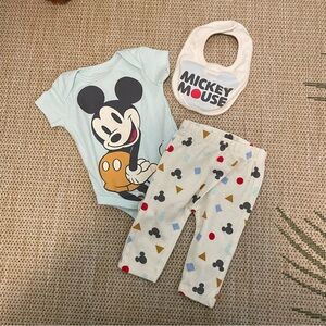 Disney Baby Mickey Mouse Three Piece Outfit Size 0/3